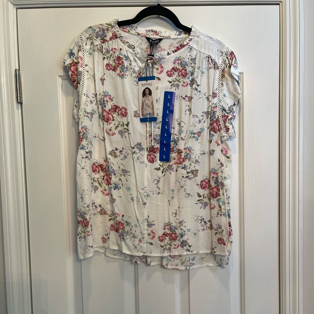 Buffalo floral short sleeve top